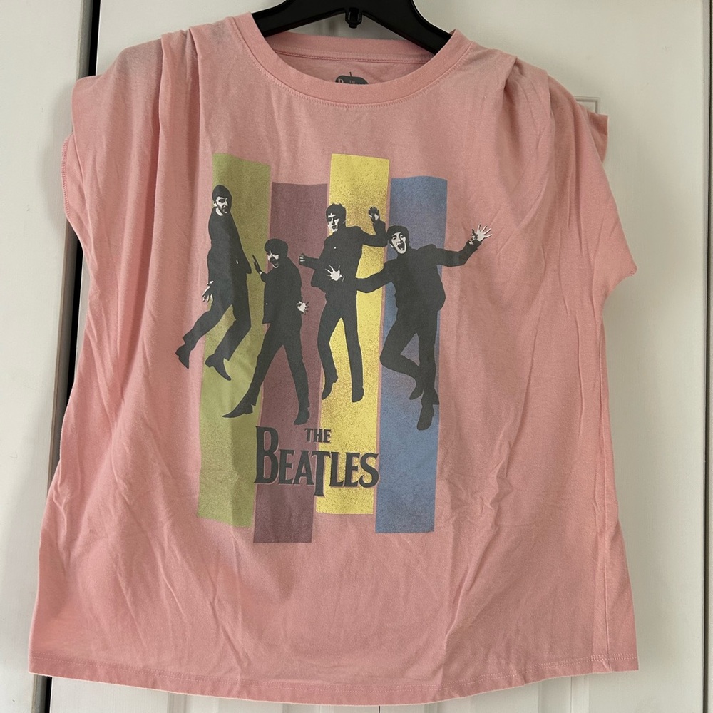 Beetle’s Women’s Large Tee Shirt Short Sleeve Ruffle Pink Iconic Apple Corp 2021